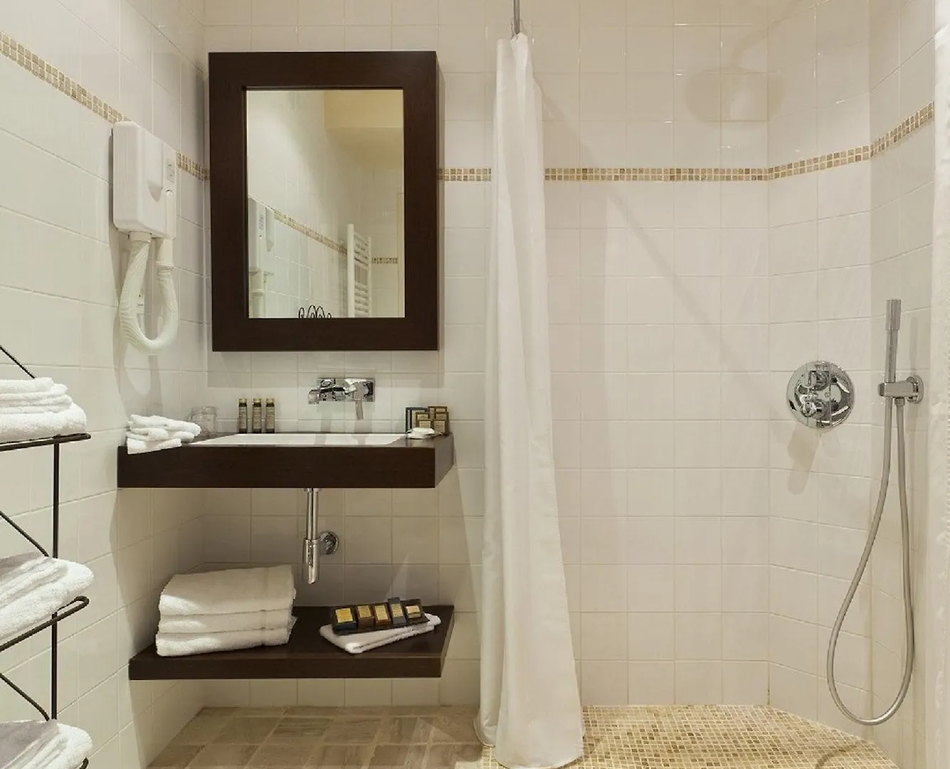 Le Clos Medicis Paris França