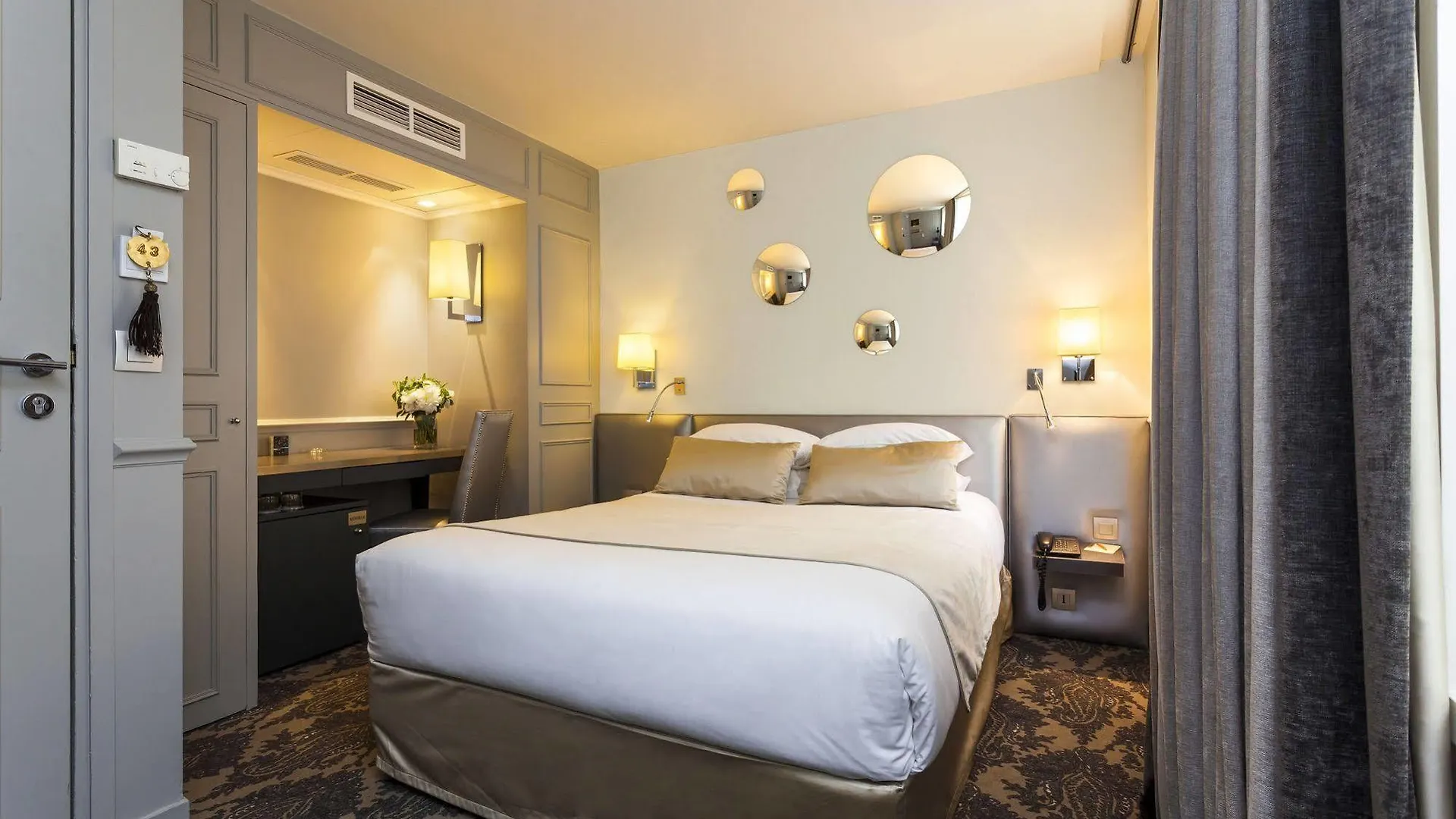 Hotel Le Clos Medicis Paris