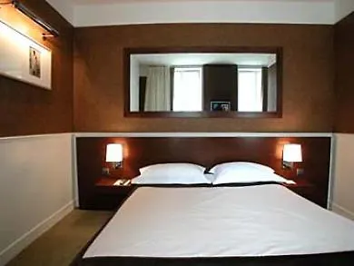 Hotel Le Clos Medicis Paris