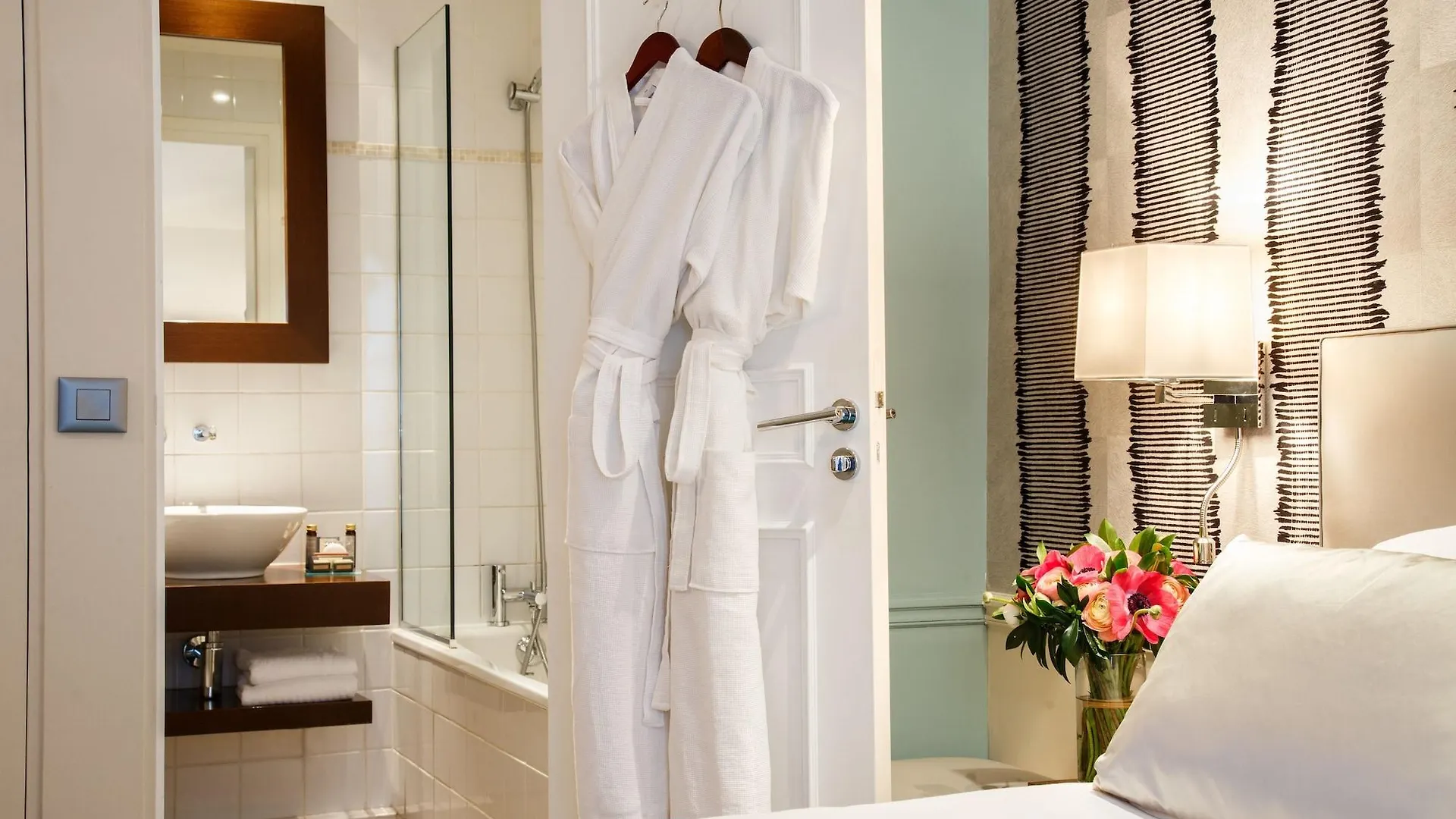 Le Clos Medicis Paris Otel