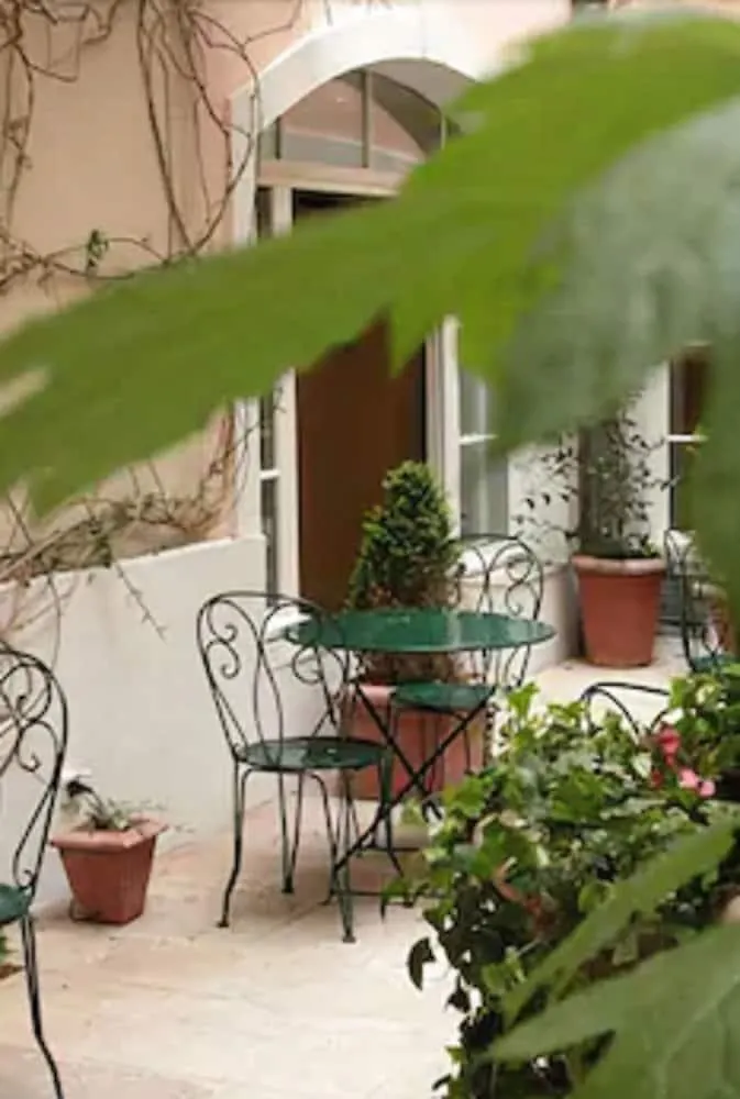 Le Clos Medicis Paris 3*,  Frankrig