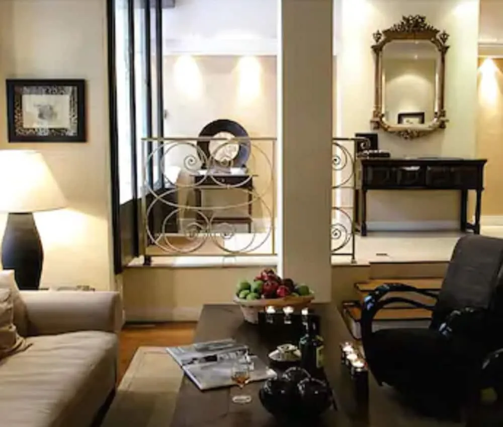 Le Clos Medicis Paris
