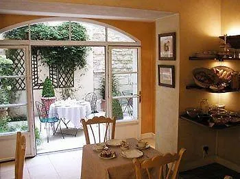 Le Clos Medicis Paris 3*,